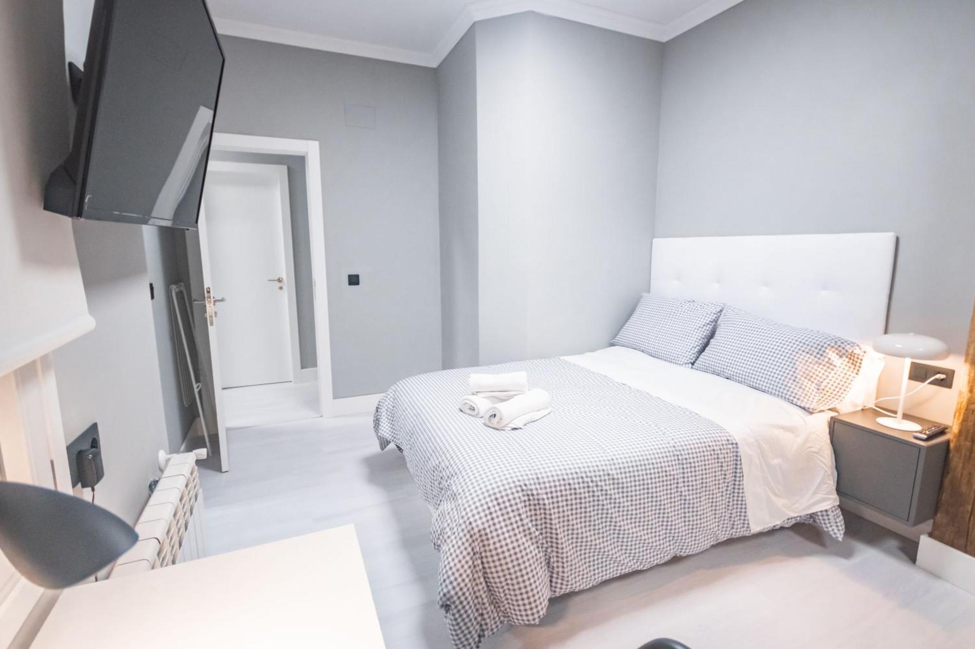 Gran Apartamento 6 Suites Bilbao Center Bagian luar foto