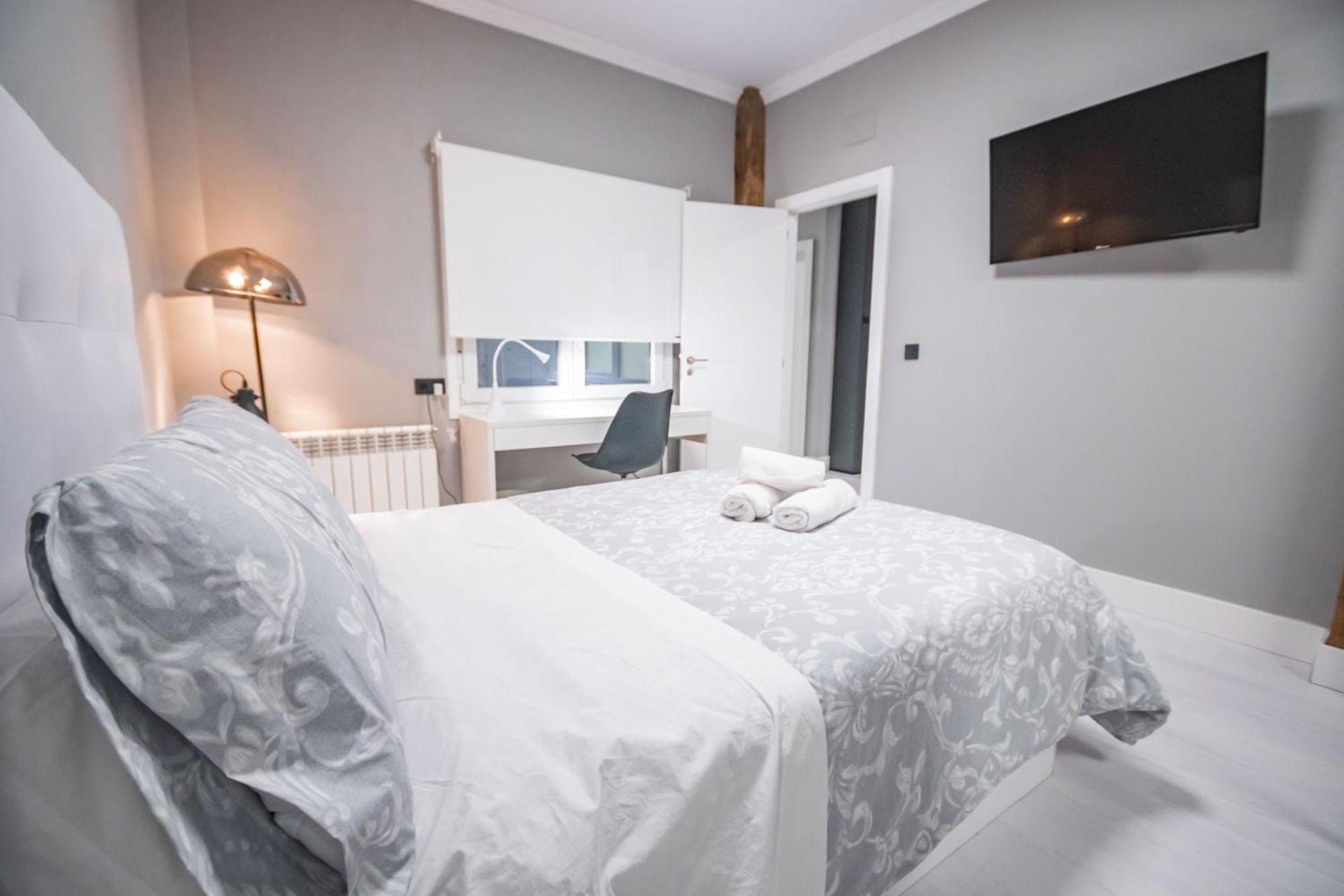Gran Apartamento 6 Suites Bilbao Center Bagian luar foto